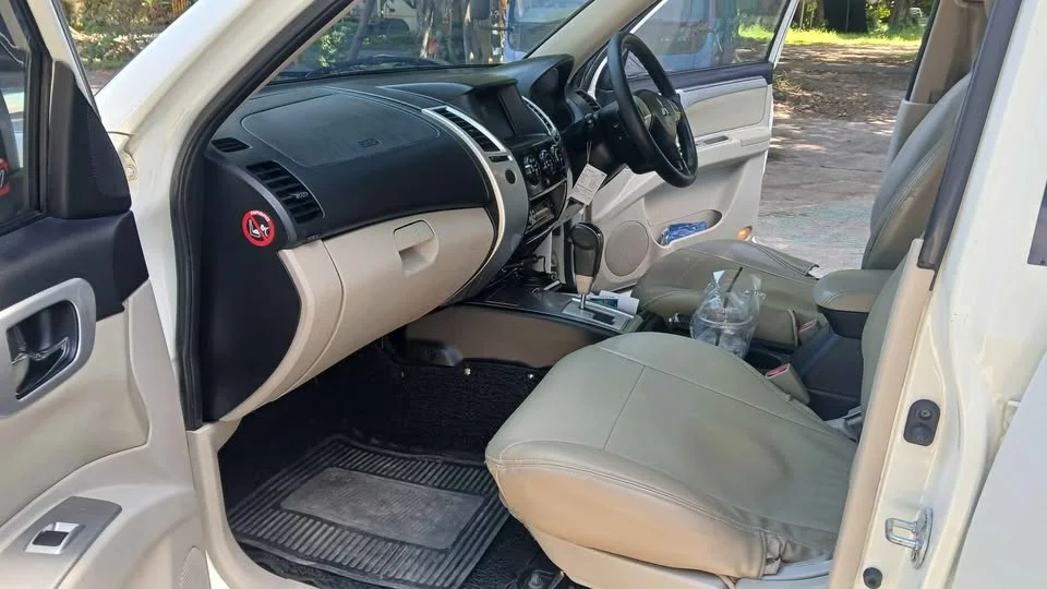 2010 Mitsubishi Pajero Sport II 2