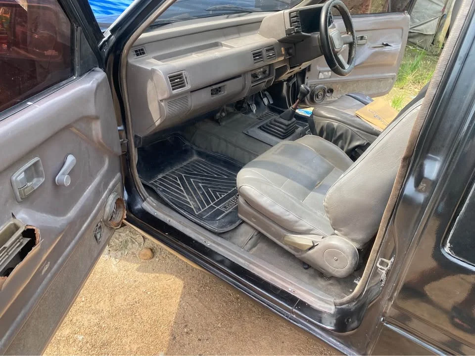 1991 Isuzu TFR III 2