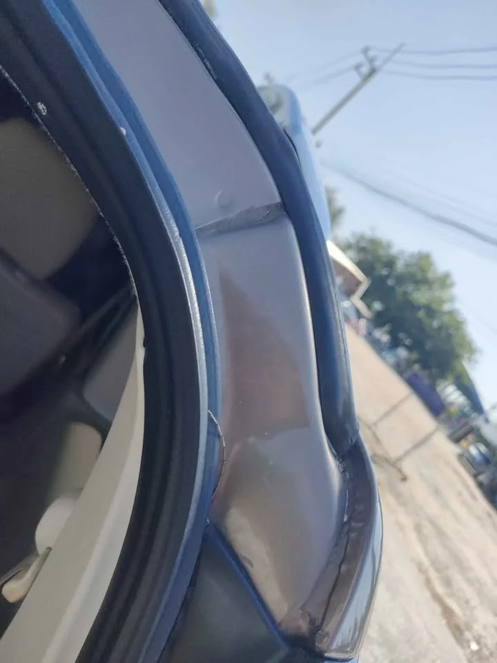 2010 Ford Everest I 3