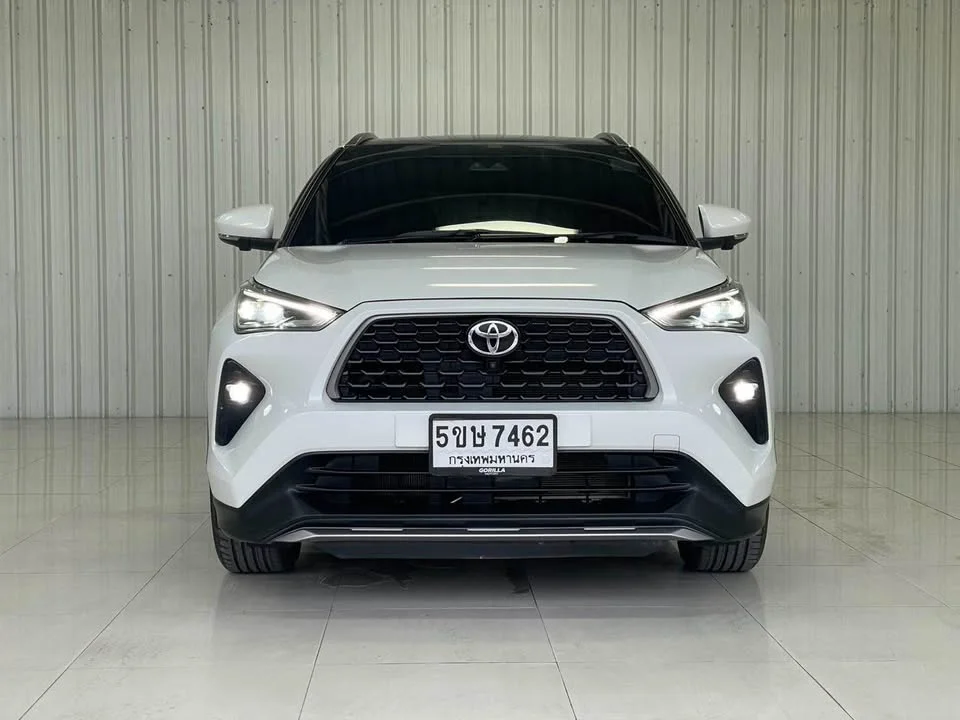 2024 Toyota Yaris Cross AC200 3