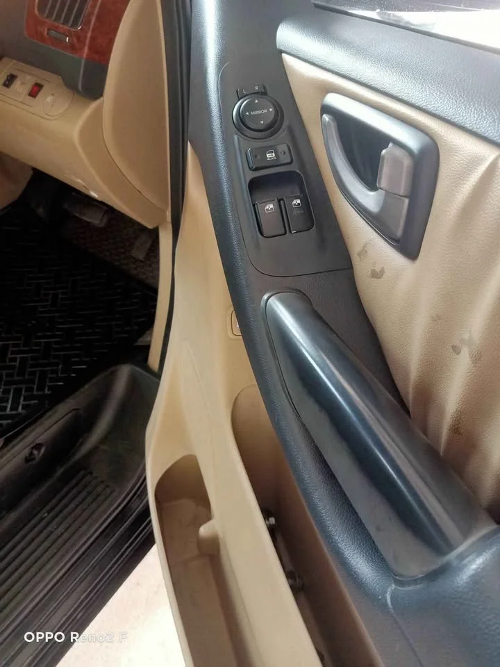 2011 Hyundai H-1 II 3