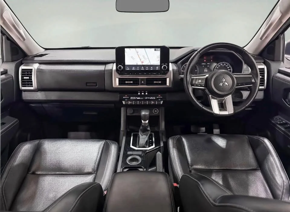 2023 Mitsubishi Triton VI 2