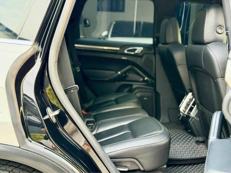 2012 Porsche Cayenne II 2
