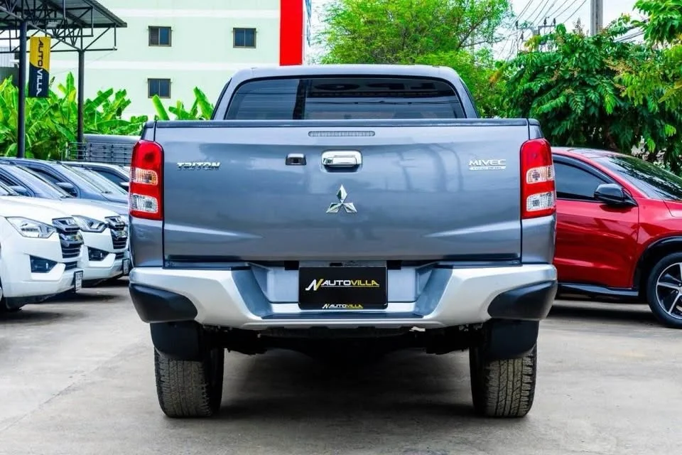 2017 Mitsubishi Triton V 2