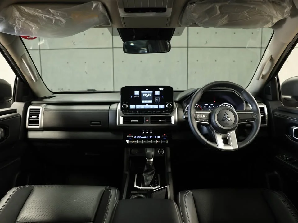 2025 Mitsubishi Triton VI 3