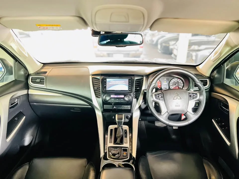 2017 Mitsubishi Pajero Sport III 3