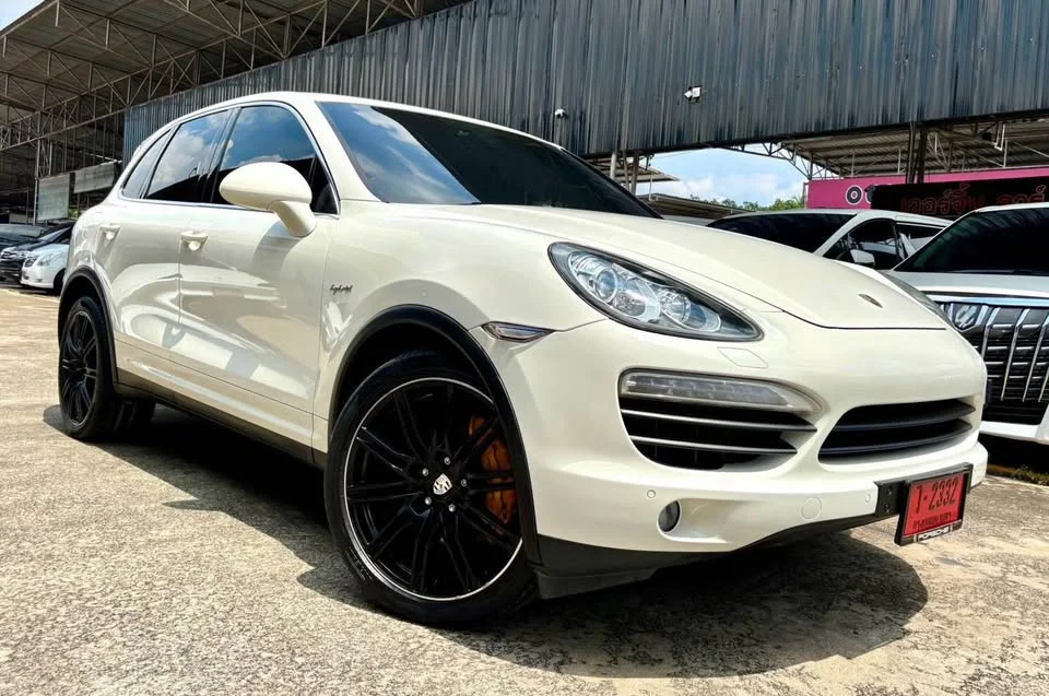 2011 Porsche Cayenne II 2
