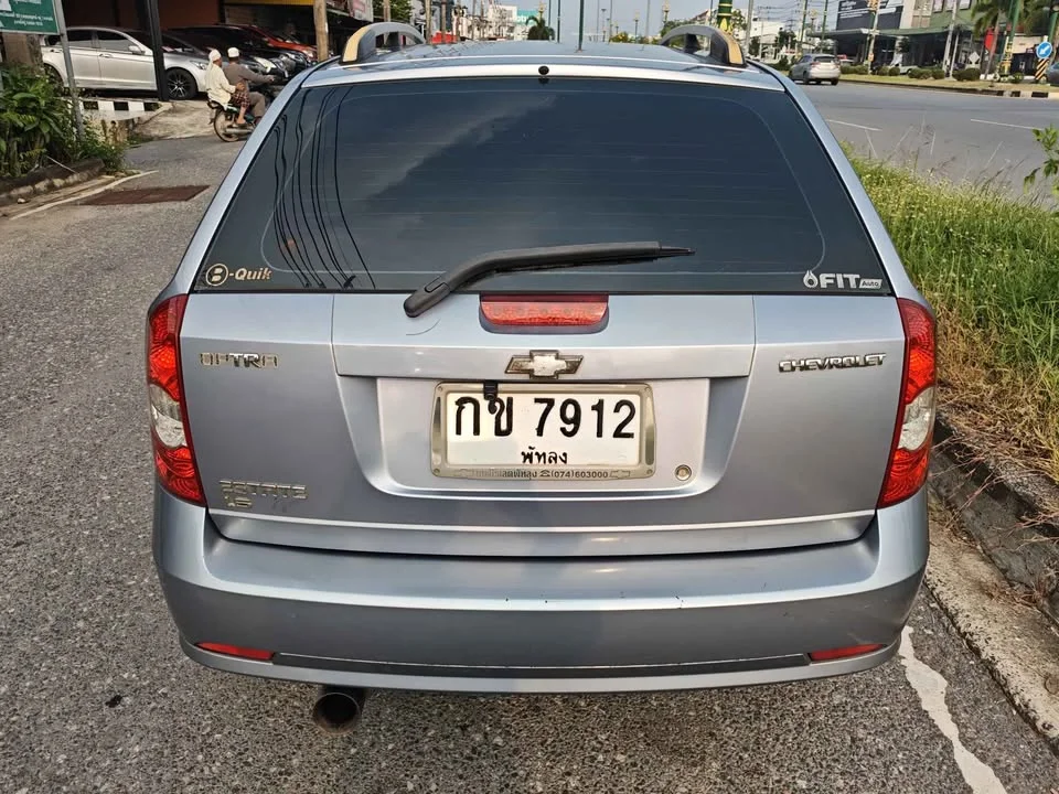 2005 Chevrolet Optra 3