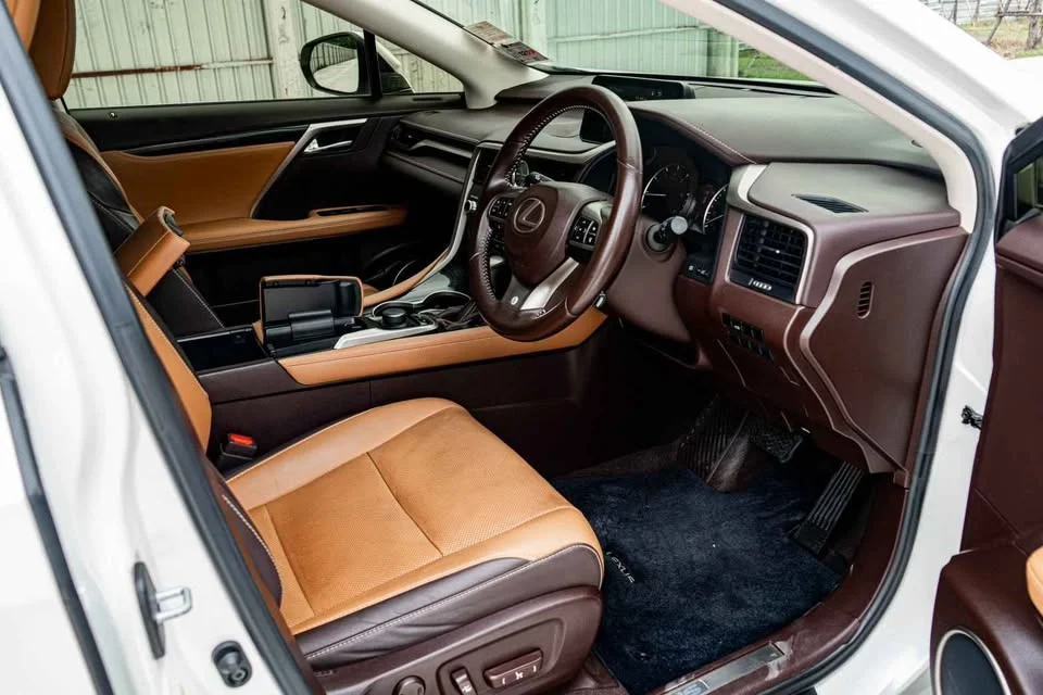 2017 Lexus RX IV 3