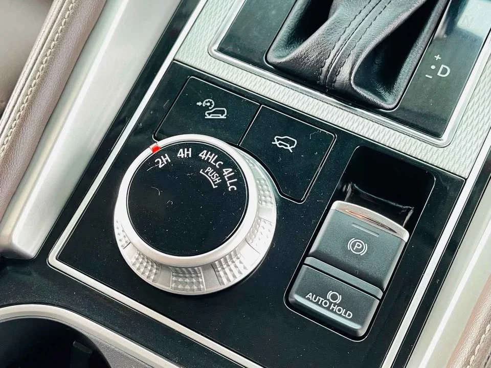 2023 Mitsubishi Pajero Sport III 2