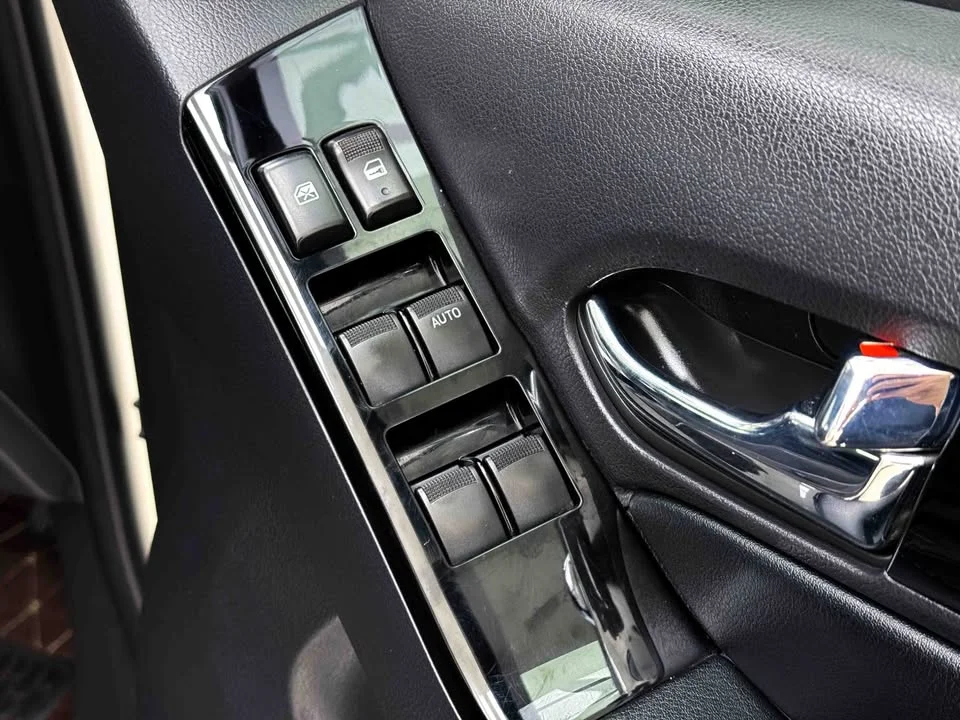 2020 Isuzu MU-X I 2