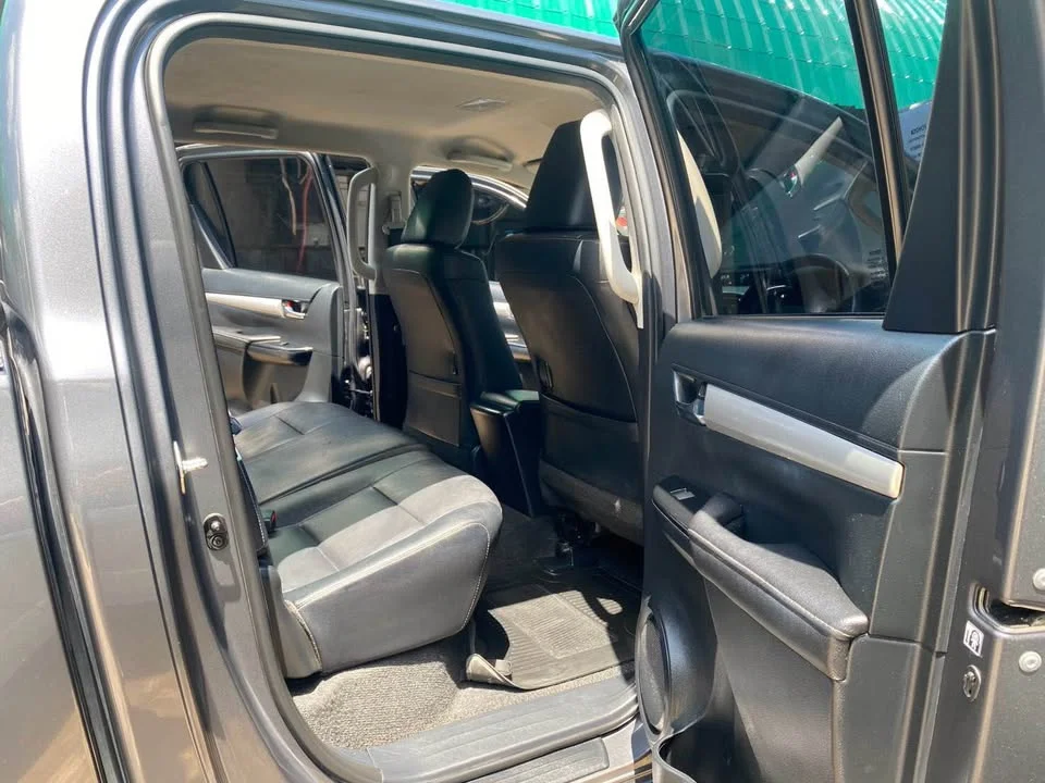 2022 Toyota Hilux VIII 2