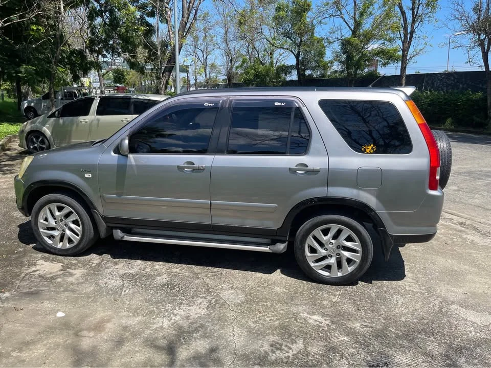 2004 Honda CR-V II 2
