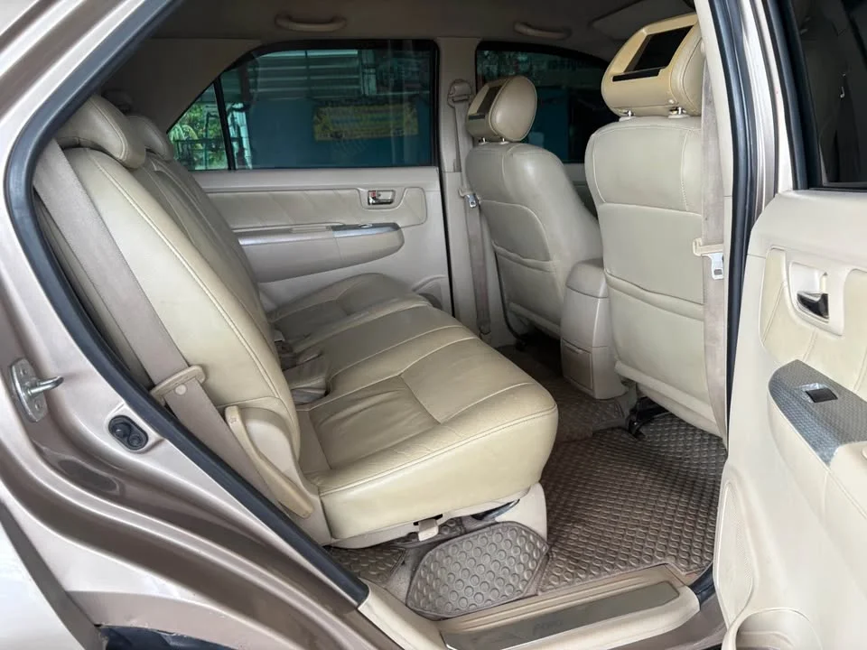 2007 Toyota Fortuner I 3