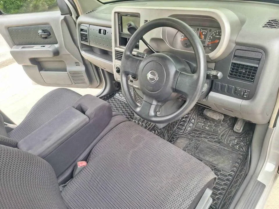2012 Nissan Cube II (Z11) 2