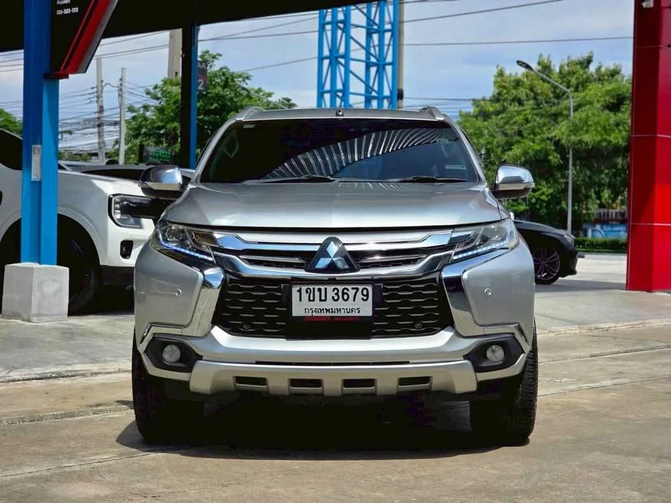 2015 Mitsubishi Pajero Sport III 3