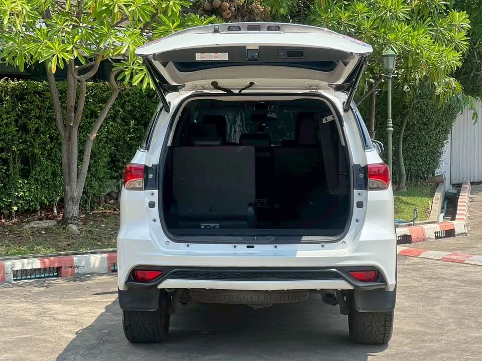 2017 Toyota Fortuner II 2