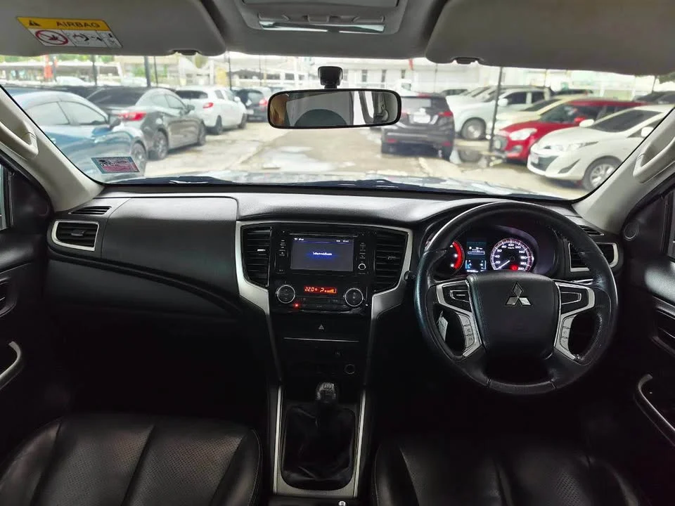 2018 Mitsubishi Triton V 3