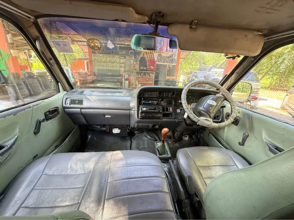 2027 Toyota Commuter IV (H100) 2