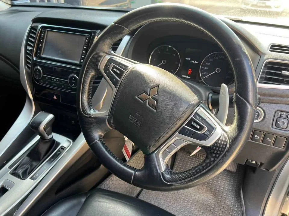 2016 Mitsubishi Pajero Sport III 3
