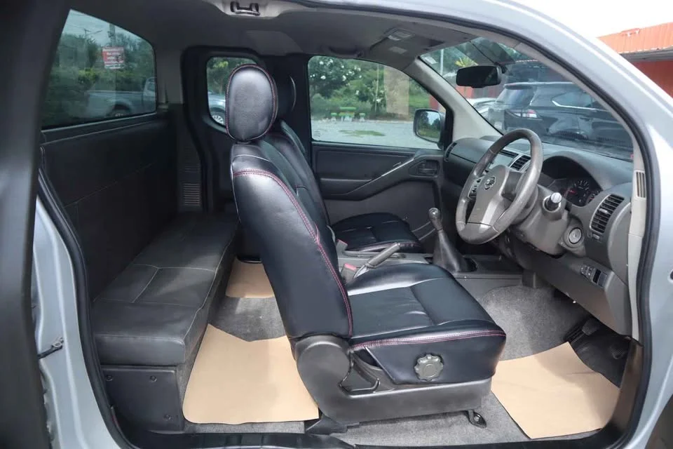 2012 Nissan Navara II 2