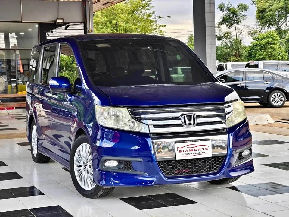 2012 Honda Stepwgn IV 3