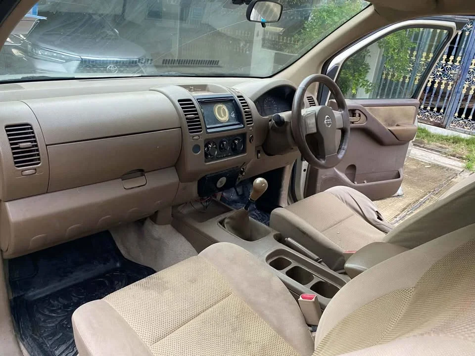 2010 Nissan Navara II 3
