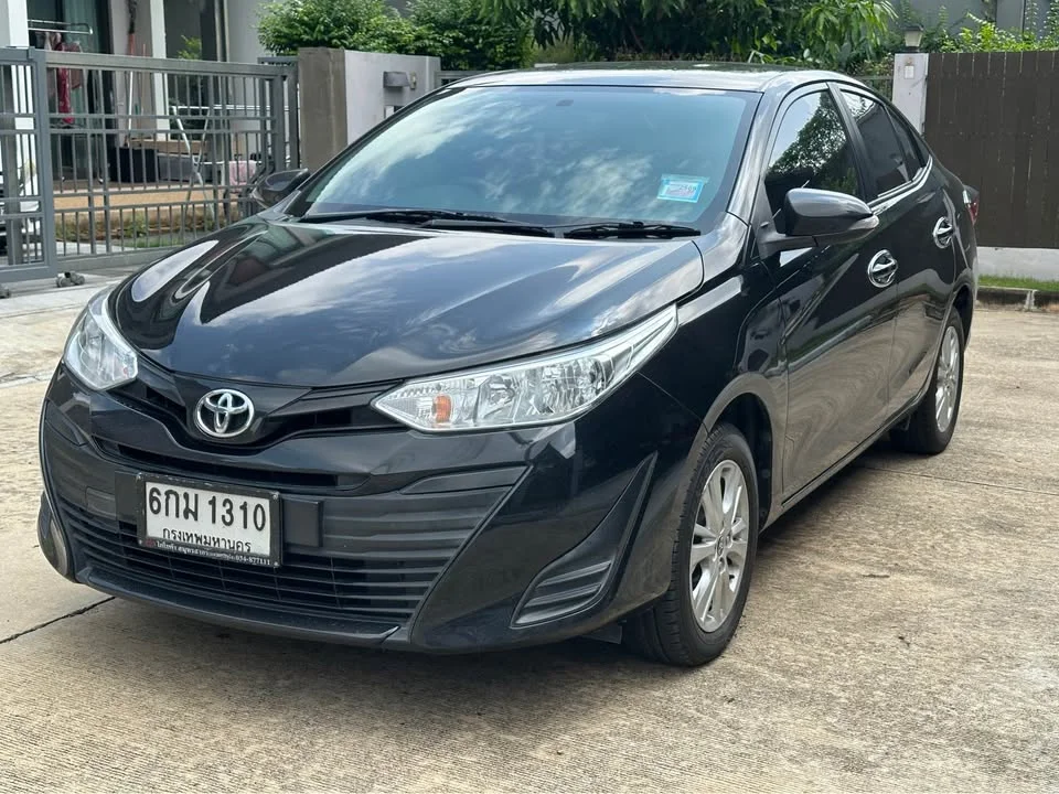 2017 Toyota Yaris ATIV III 2