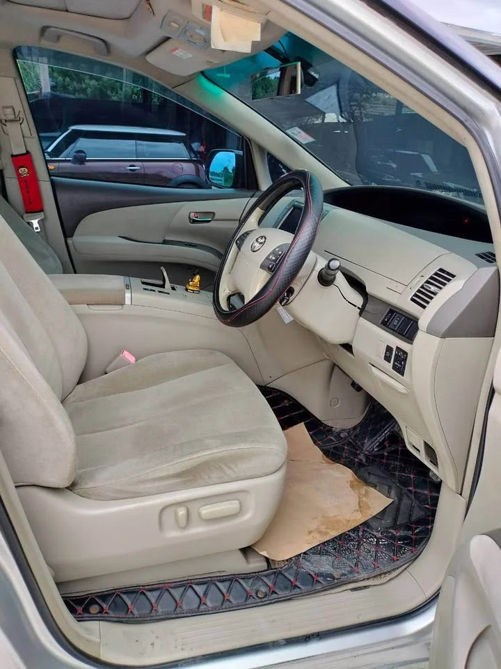 2006 Toyota Estima III 3