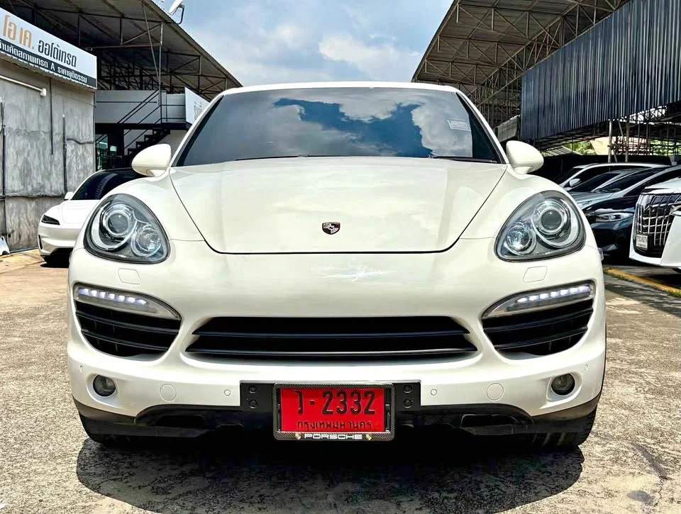 2011 Porsche Cayenne II 2