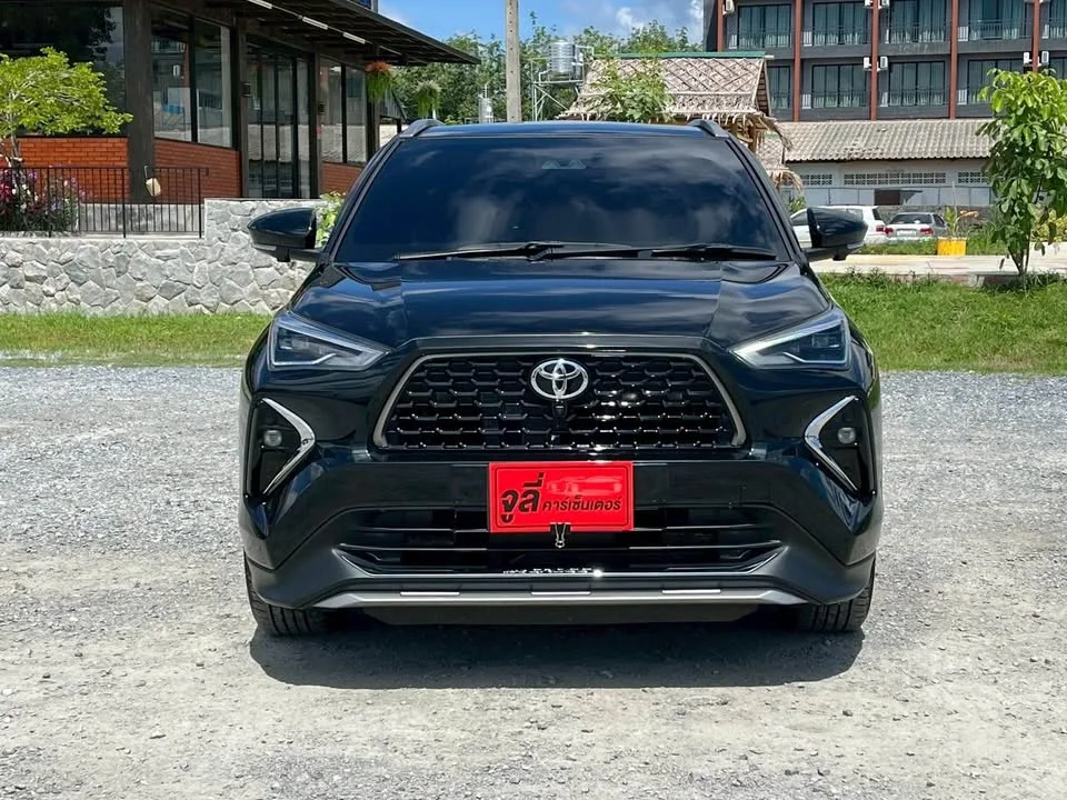 2023 Toyota Yaris Cross AC200 2