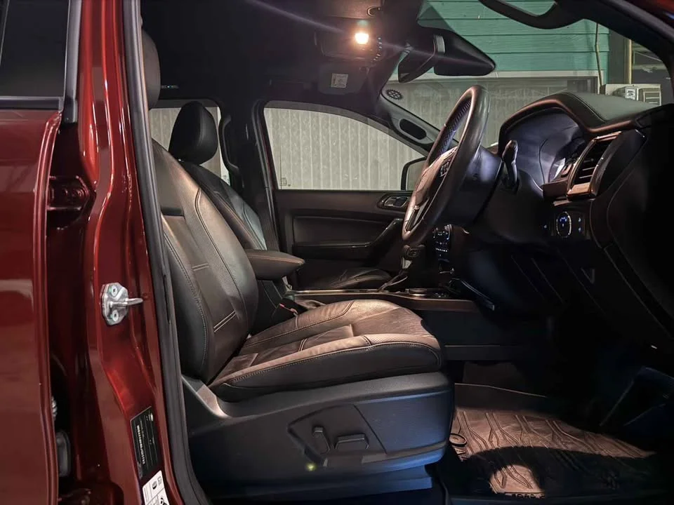 2019 Ford Everest II 2