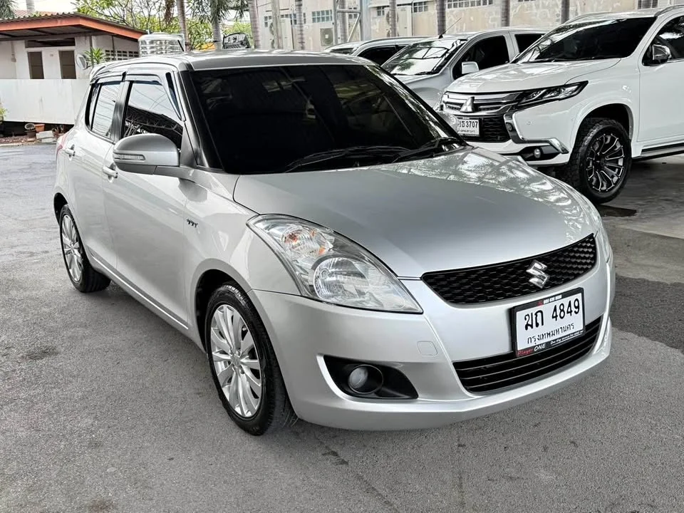 2012 Suzuki Swift II 2