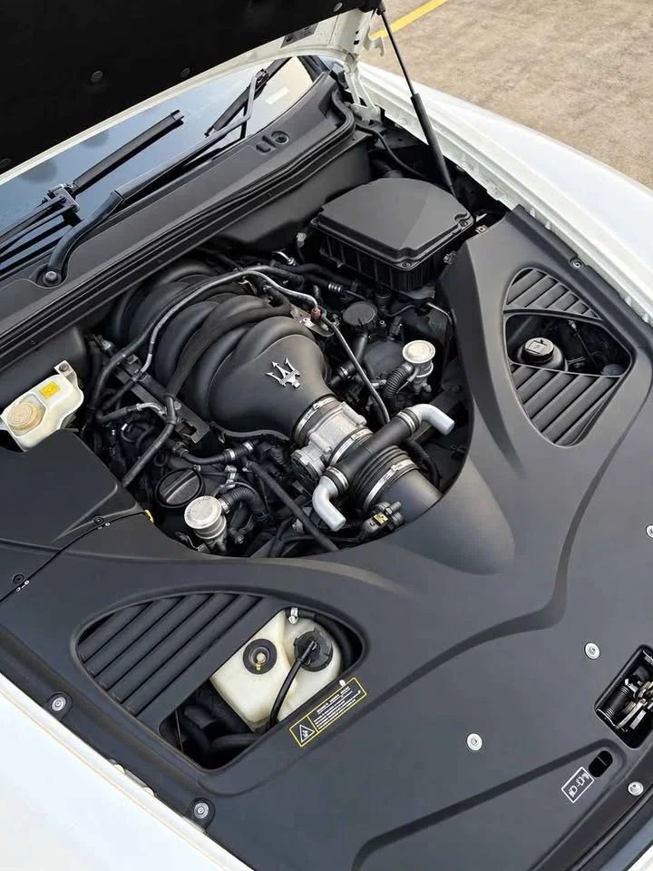 2010 Maserati Quattroporte V 3