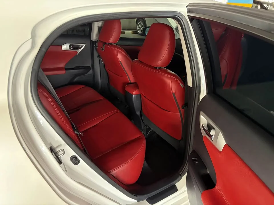 2012 Lexus CT A10 2