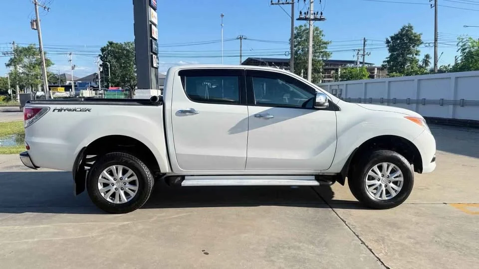 2012 Mazda BT-Series II 3