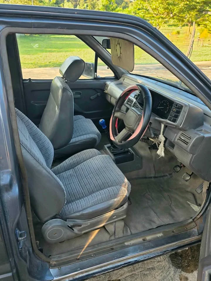1999 Isuzu TFR III 3