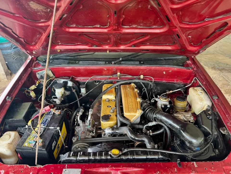 1994 Isuzu TFR III 2