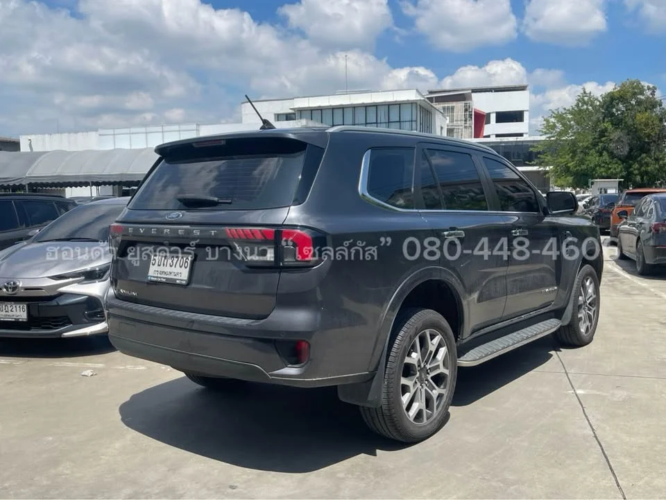 2023 Ford Everest III 2