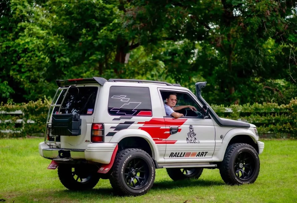 1995 Mitsubishi Pajero II 2