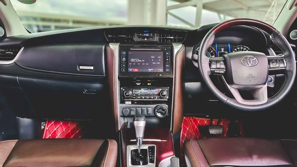 2018 Toyota Fortuner II 2
