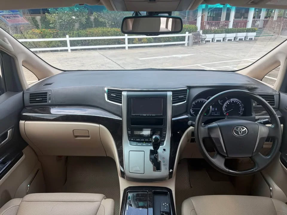 2012 Toyota Alphard, Vellfire II (AH20) 3