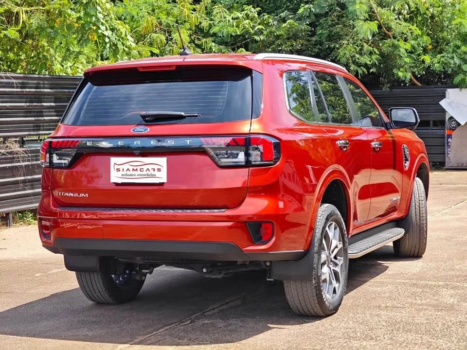 2023 Ford Everest III 3