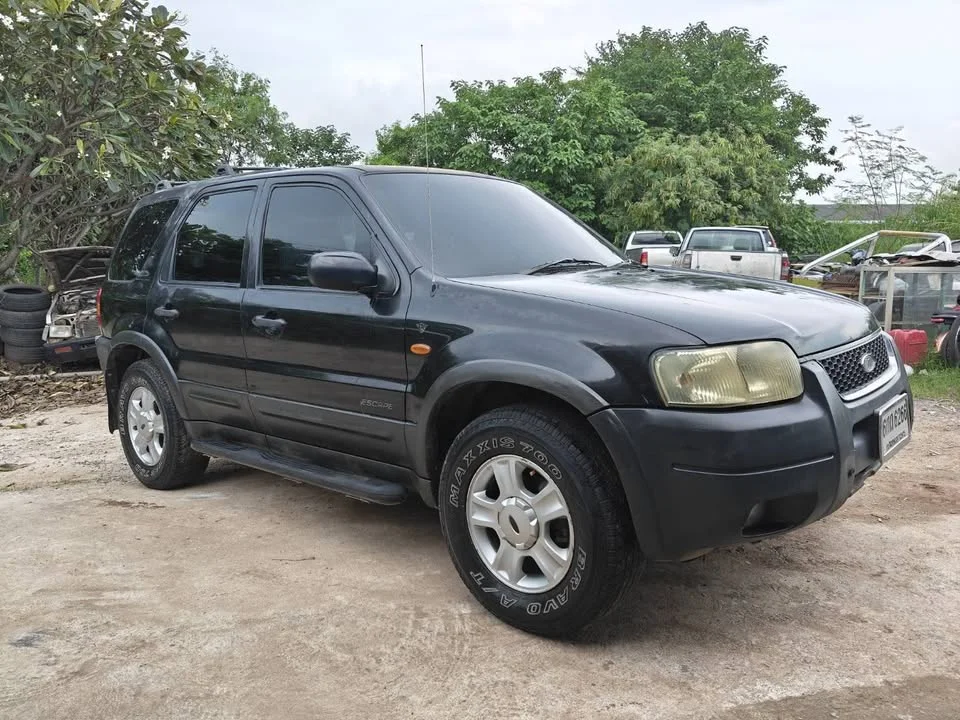 2004 Ford Escape I 3