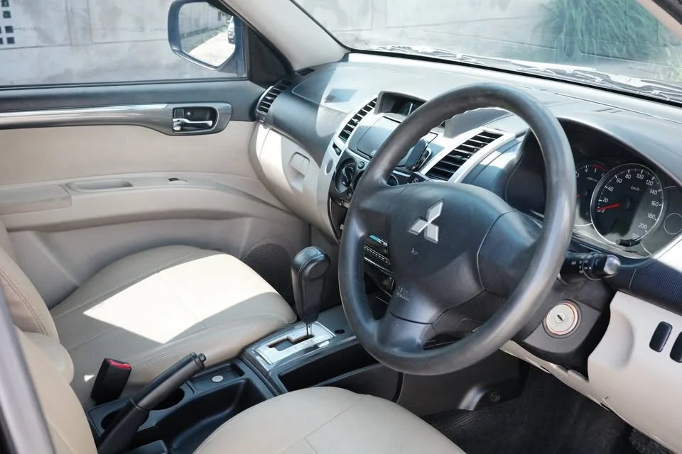 2014 Mitsubishi Pajero Sport II 2