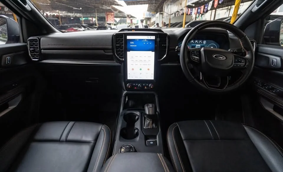 2023 Ford Everest III 3