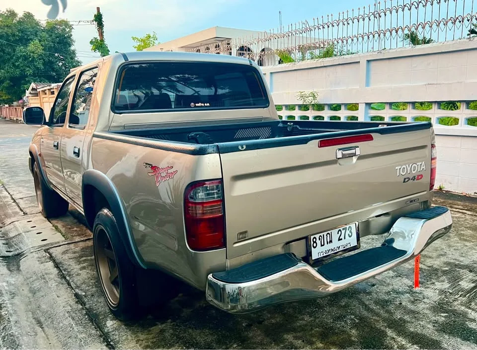 2004 Toyota Hilux Tiger VI 3