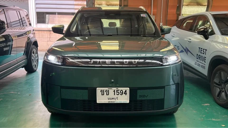 2026 Land Rover Range Rover Sport III 2