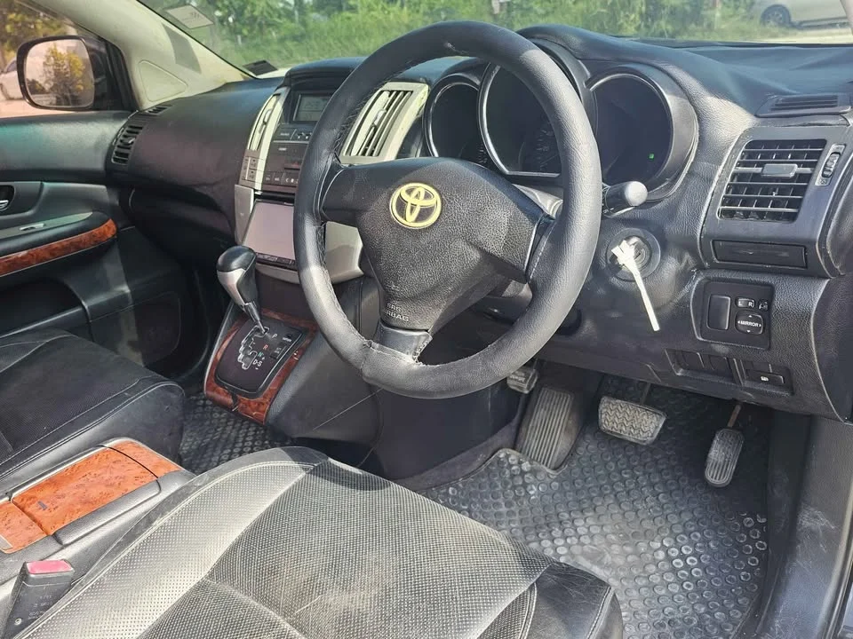 2009 Toyota Harrier II 3