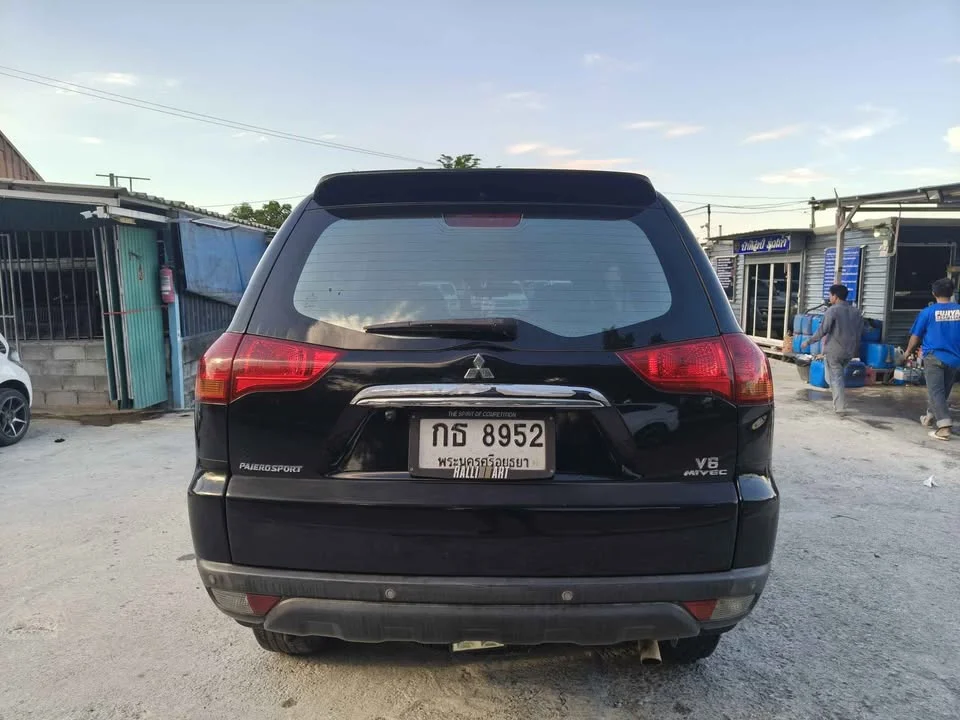 2013 Mitsubishi Pajero Sport II 2